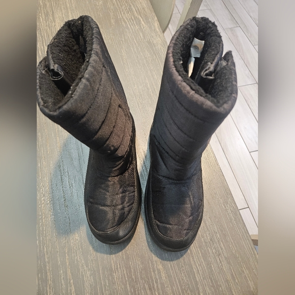 Kids Black Winter Snow Rain Boots, Shoes Boys Size 6. Warm - Picture 4 of 6